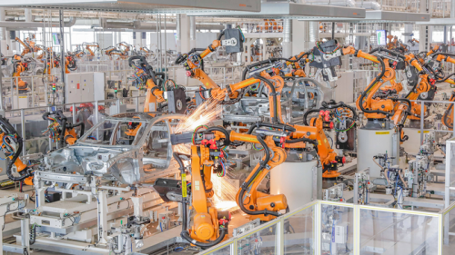 Как листы прочности ПК делают оборудование безопаснее: невидимый щит в промышленности и повседневной жизни