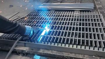 Steel Grating Manufacturing Process
