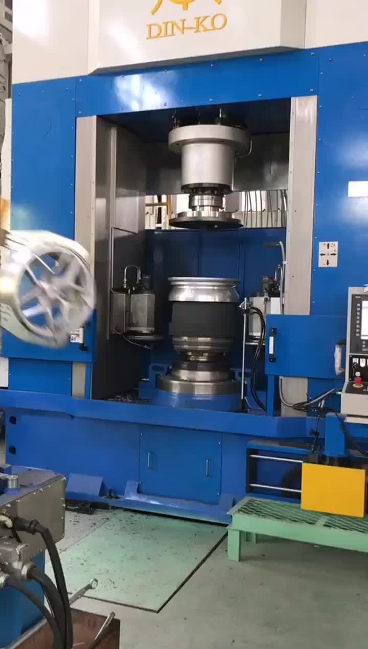 flow forming machine