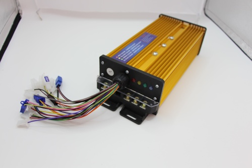 Mi guía experta: cómo elegir entre motores diferenciales y de buje para su proyecto de E-Trike