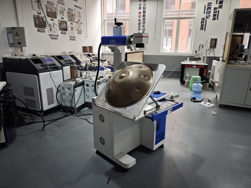 Компания Chongqing Chuke Intelligent Machinery & Equipment Co., Ltd. поставляет индивидуальное решение для волоконной лазерной маркировки мировому бренду ударных инструментов