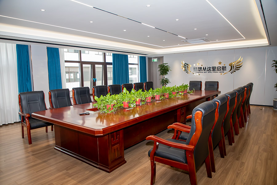 Nantong Jingsheng Optical Instruments Co., Ltd.