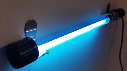 Folosiți lămpi cu ultraviolete ca „decor”, nu lăsați „frumusețea” să vă rănească ochii