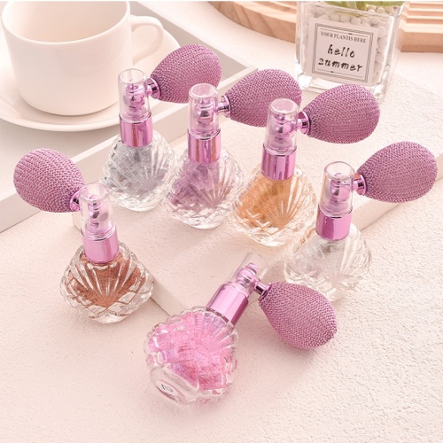 Shimmer and Shine: Keajaiban semprotan menyoroti perak-putih semprotan