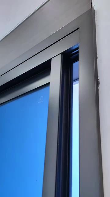pt door track