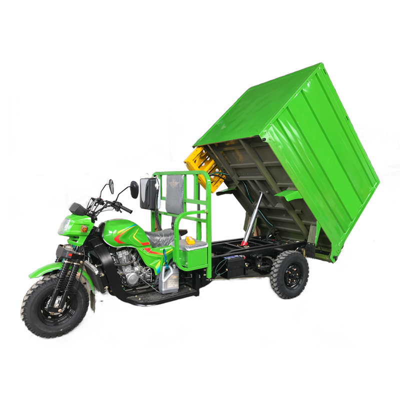 New type of rollover sanitation vehicle