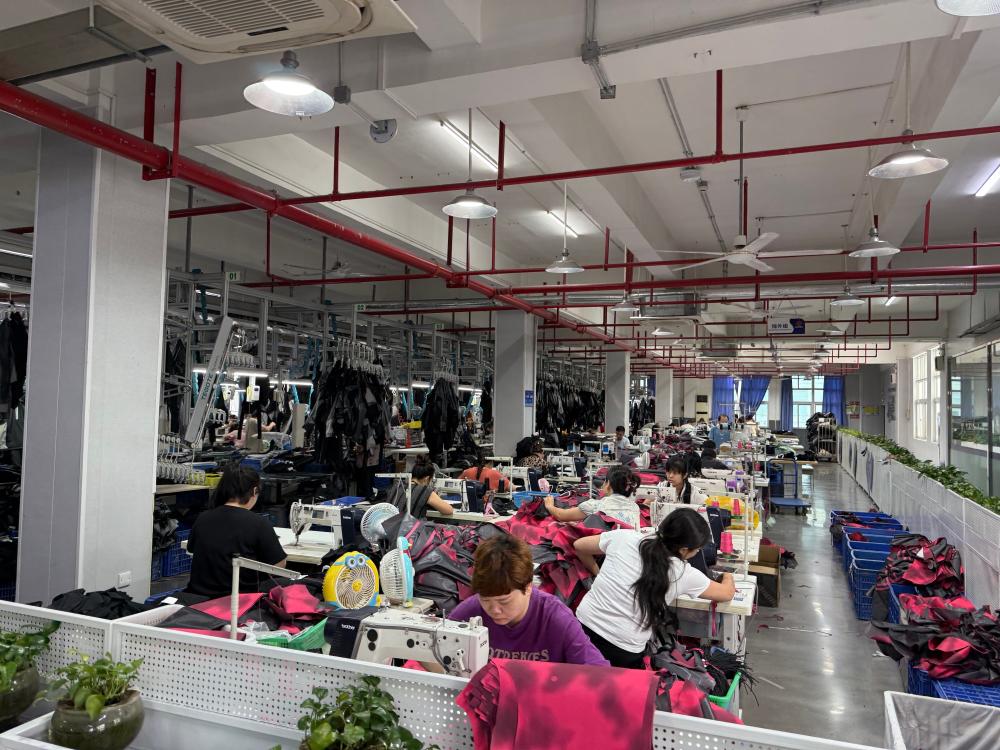 Factory Interior Working Scene (6)