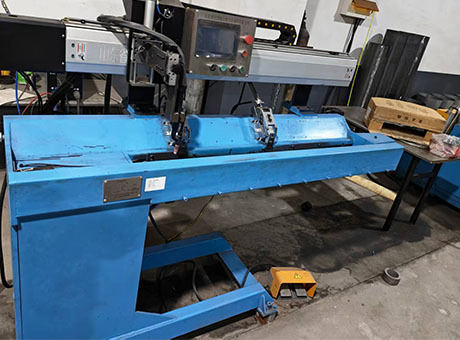 Sprzęt do automatycznego gięcia rur CNC