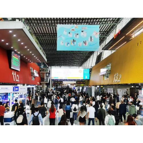 Gu Yue Longshan Presents 