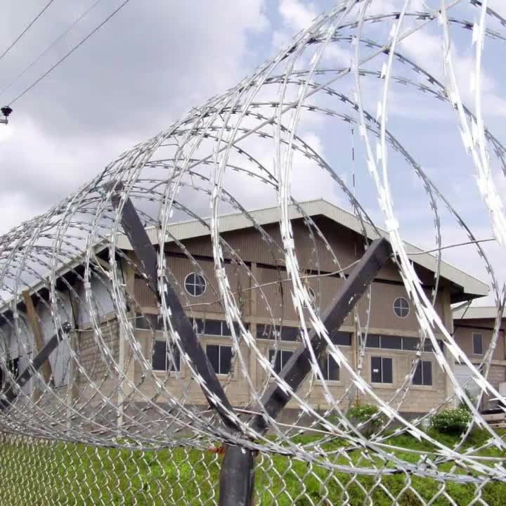 Wysokiej jakości więzienie płaskie Concertina Razor Wire na sprzedaż1