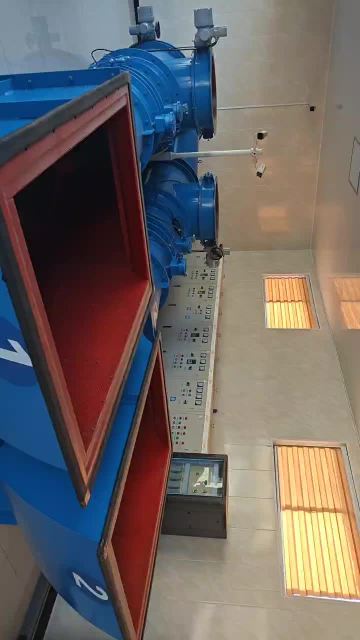 Continuous wind switching damper
