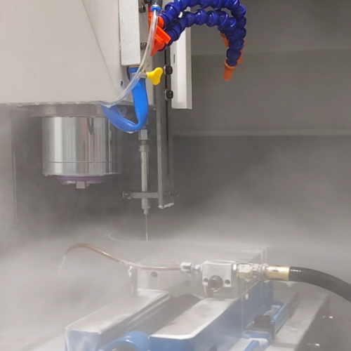 ¿Cómo desbarbar eficientemente piezas fundidas de aluminio en la industria automotriz?