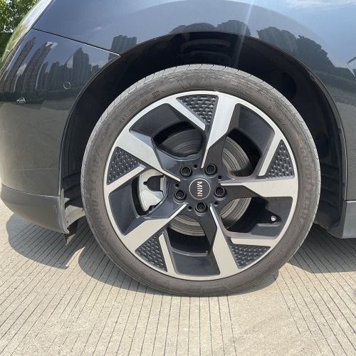 Чаму хуткая зарадка не рэкамендуецца для новых аўтамабіляў