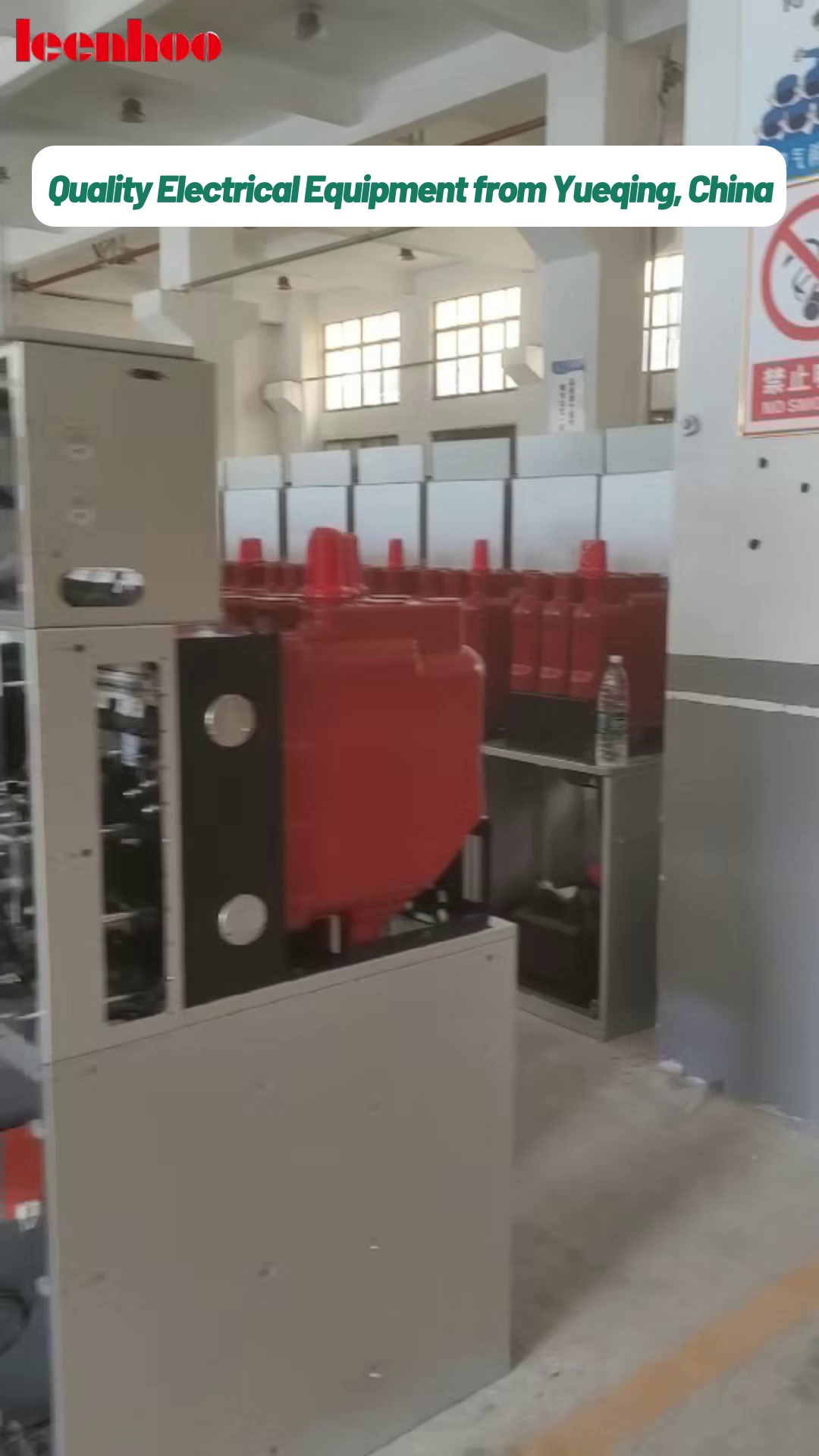 Rada pro modulární konfiguraci rozváděče pro postupné rozšiřování kapacity průmyslových elektráren