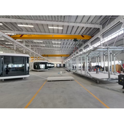 Доступное жилье в стиле «космической капсулы» расширяется от района залива до Техаса возле базы Space X