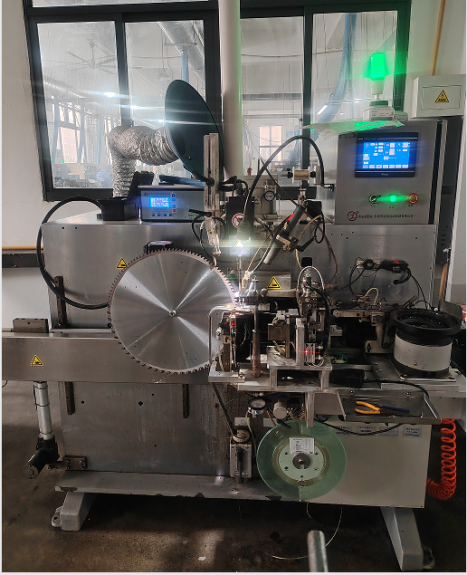 Dongguan Junzhi welding machine, used for welding blade heads