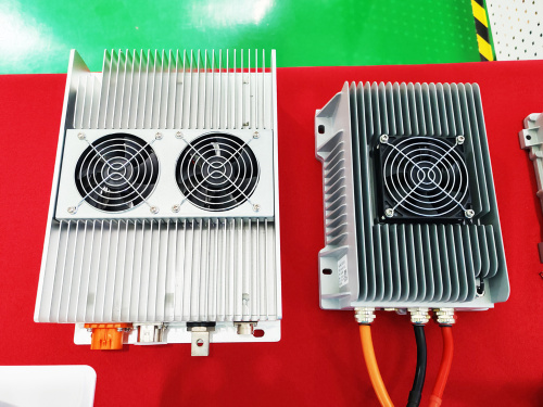 ¿Cómo elegir la mejor unidad de refrigeración eléctrica para su camioneta ligera de 4,2 m?