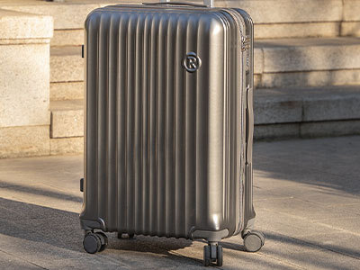 تطور مواد الأمتعة: أصبحت المتانة والصداقة للبيئة والتصميم خفيف الوزن مركز الاهتمام