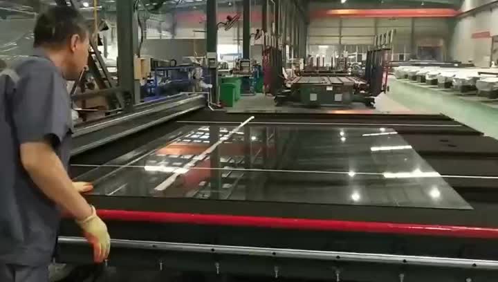 glass cutting machine.mp4