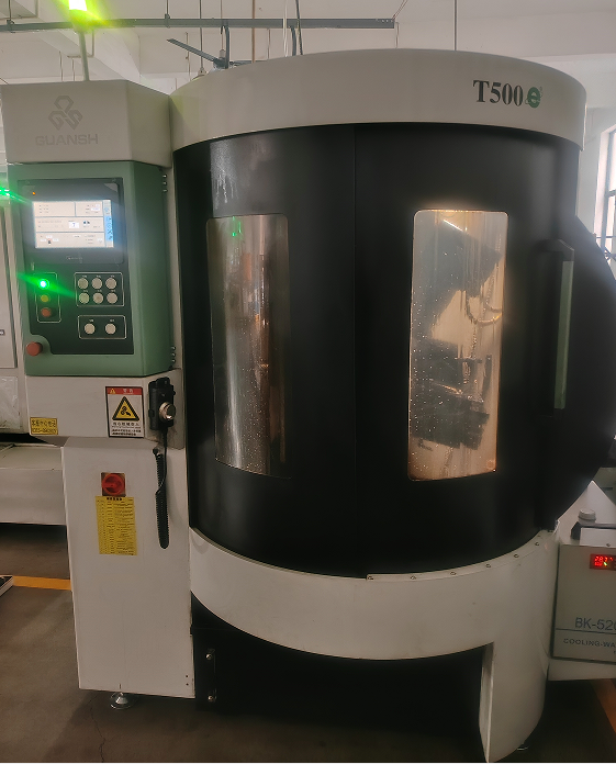 Crown diamond back corner