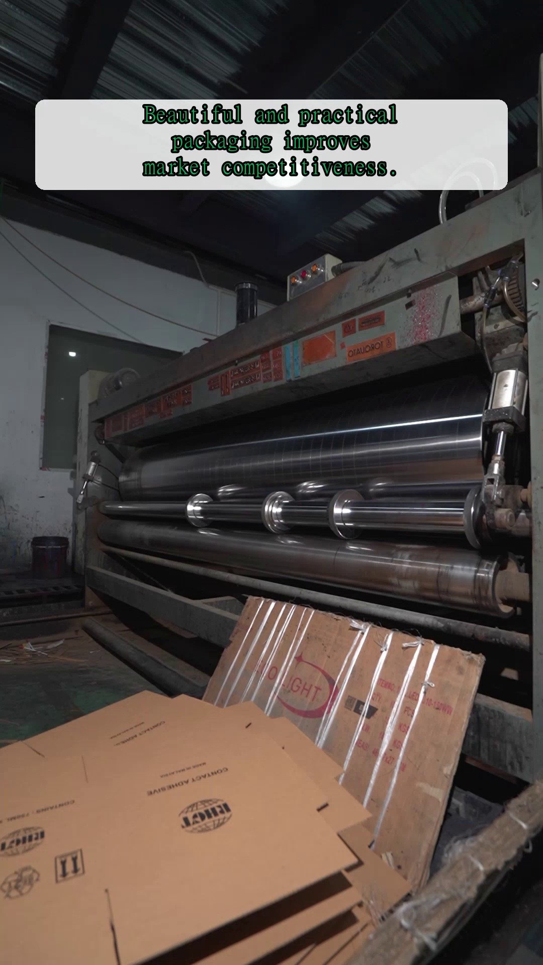 Solutions de produits en papier découpés sur mesure pour les demandes de mise en page de projets commerciaux non standard