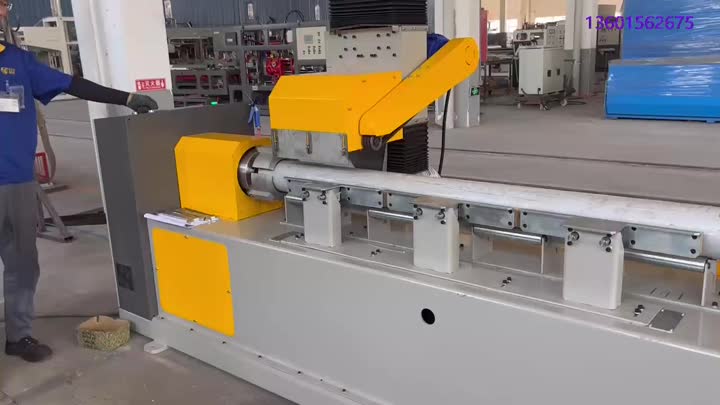 máquina de ranura automática de PVC fuera de línea