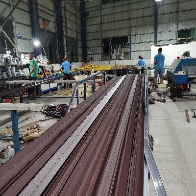 دليل الاختيار العلمي لآلة تعبئة مقاطع الألمنيوم: ستة أبعاد أساسية تتوافق مع احتياجات المؤسسة