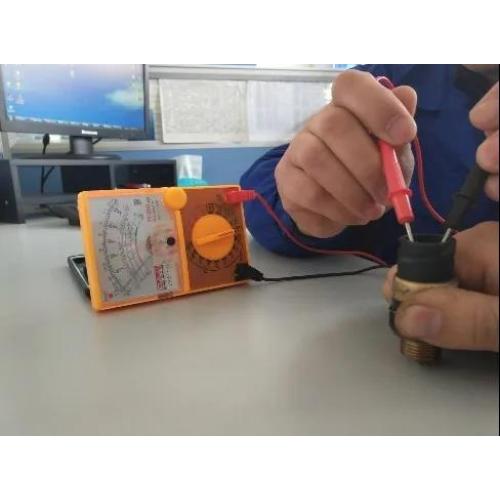 Cara Menggunakan Alat untuk Mendeteksi Kegagalan Sakelar Tekanan