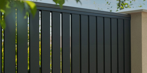 Anong Mga Kulay ng PCM Metal ang Angkop para sa Color-Coated Metal Fencing?