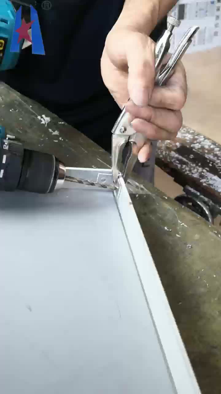 Aluminum angle installation