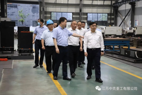 Shi Xiaopeng, deputy director of the Department of Industry and Information Technology of Jiangsu Province, and his team visited our company to investigate the development of 