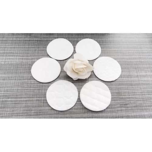 Round cotton pads