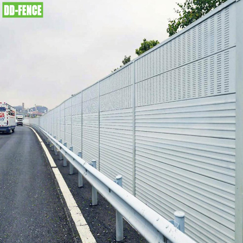 Barriere del rumore: tipi, vantaggi e applicazioni per un controllo del suono efficace