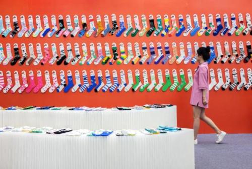 양말 산업! 디지털 지혜는“누에 고치를 깨고”새로운 품질이“트렌드가된다”고!