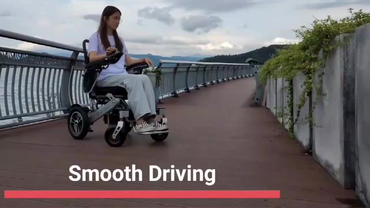 2022 Penjualan Panas Lithium Berkualitas Tinggi Mirrors Electric Wheelchair Electric1