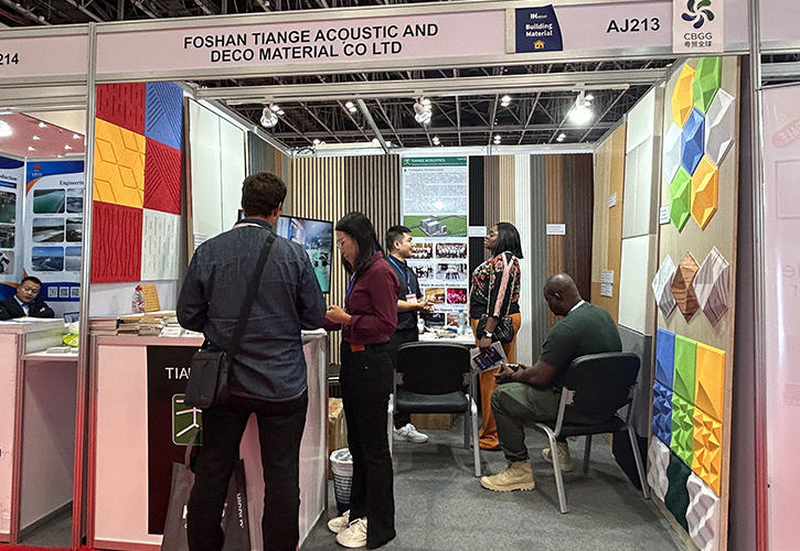 A 15ª Feira Comercial da China (Emirados Árabes Unidos)