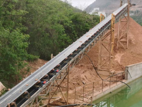 ¡Resolviendo el problema de la medición de arena y grava! Hengbiao Technology entregó con éxito tres básculas de cinta de doble escala a su planta de Kunming