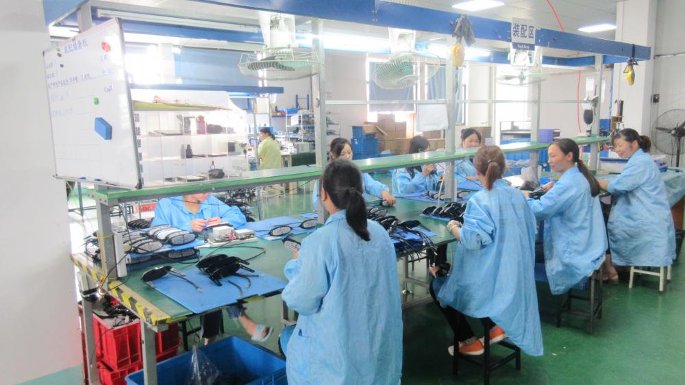 Motorcycle light assembling workshop