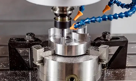 CNC Freze Nedir? Süreç, Avantajlar, Uygulamalar