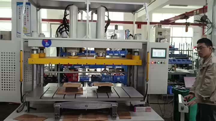 שולחן עבודה כפול ברמת דיוק גבוהה ארבע עמודות סרוו לחיצה הידראולית לחיתוך, יצירה, הטבעה