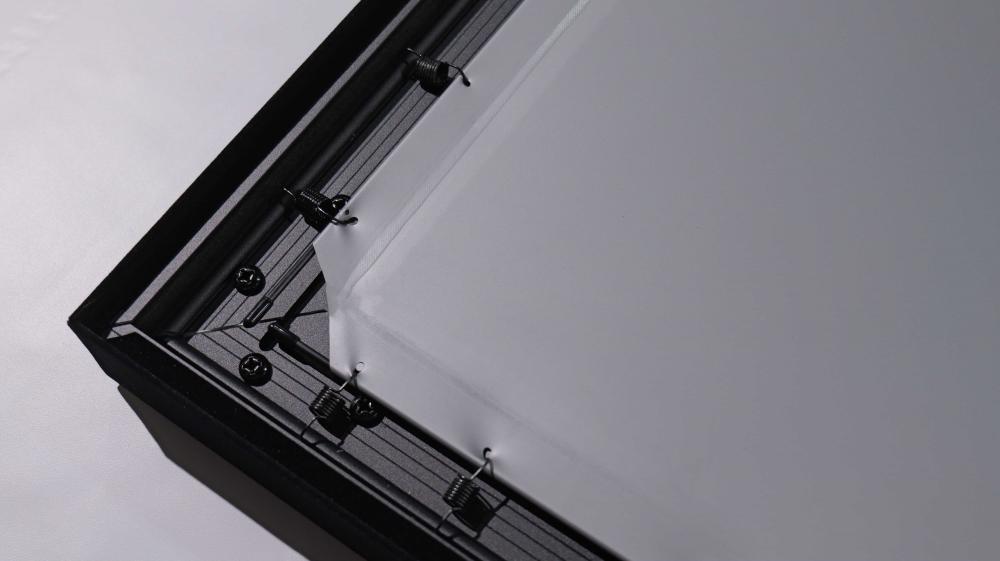 Serviceable Wide Edge Frame Screen