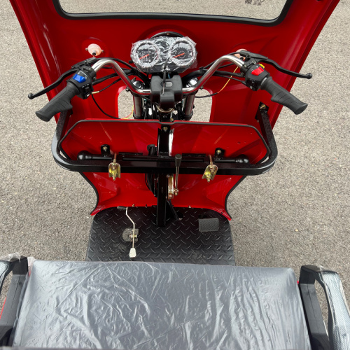 How to use the automatic transmission of an Tricycle With Cabin