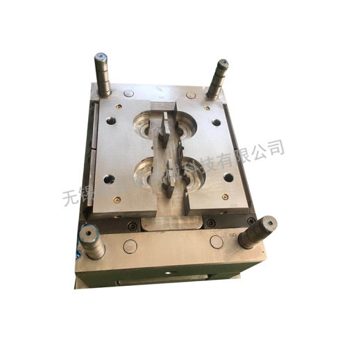 Análise da tecnologia de tratamento térmico a vácuo na fabricação de moldes de precisão