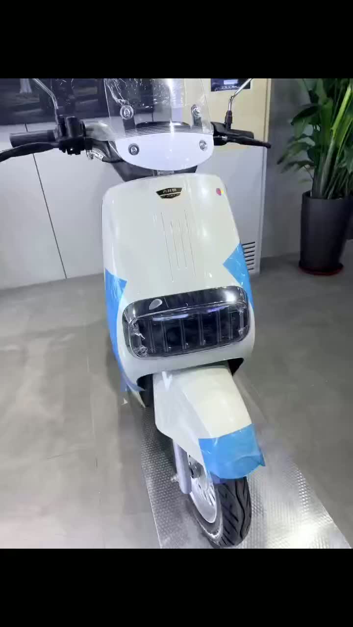 Scooter eléctrico diario de cercanías,