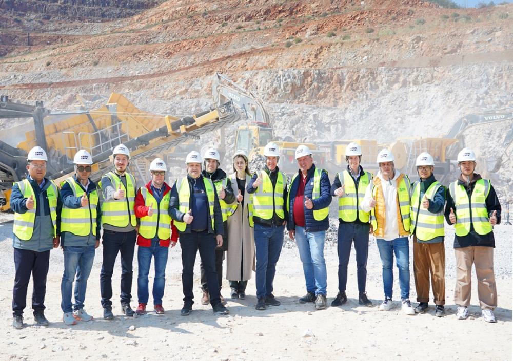 Group photo with clients