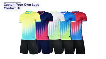 Custom Wholesale Soccer Wear Jersey Set Football Uniform Team Sport Club Jersey Set Breathable Original Retro Football Jersey1