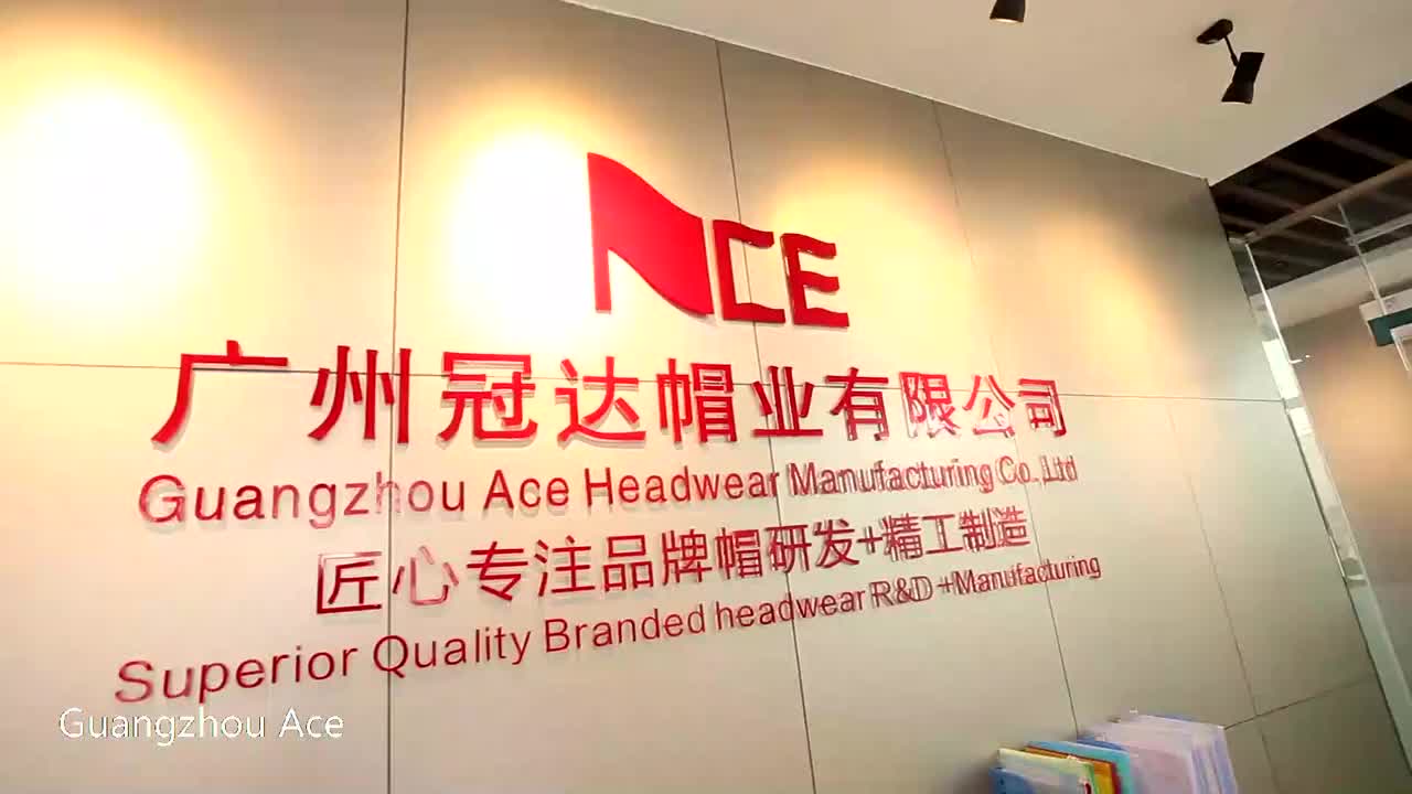 Ace Hat Produttore Cusotn Gorros Led Navideos Wholesale Christmas Led Beanie Hat Gorros de Navidad Con Luce1