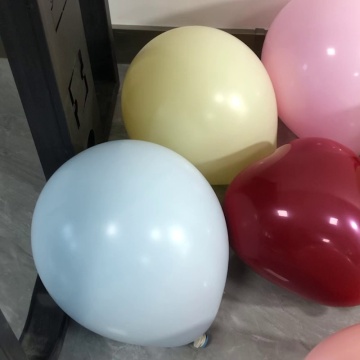 latex balloon