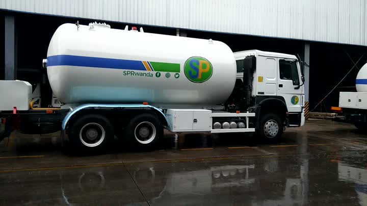 20000 litres HOWO 6x4 Camion de transport GPL.mp4