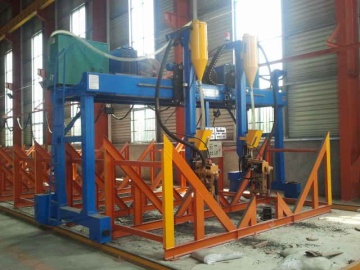 Gantry type welding machine 
